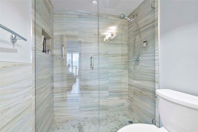 Building Photo - 1160 N Federal Hwy