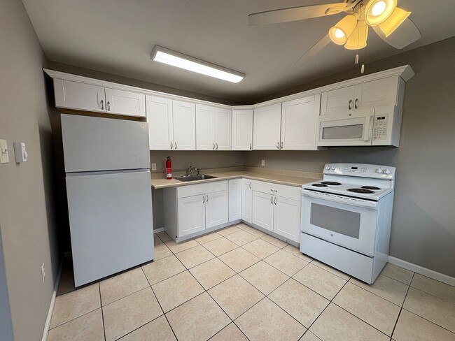 Building Photo - Cute 3 bedrom ranch home in Pococo Farms!