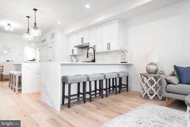 Building Photo - 309 N Patrick St