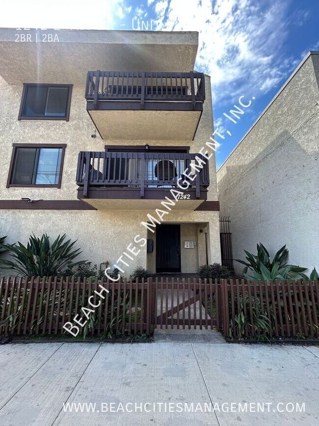 Primary Photo - 1242 E 4th St