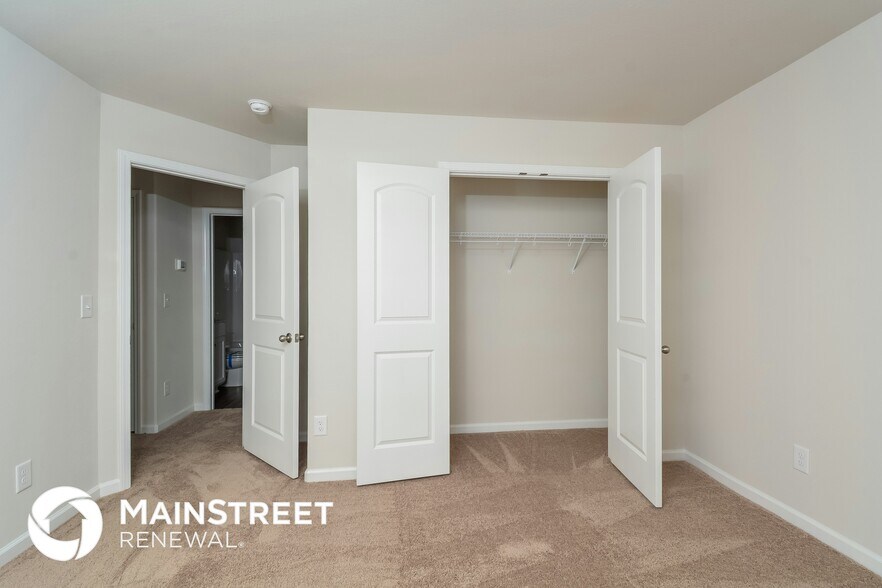 Building Photo - 444 Brisk Dr