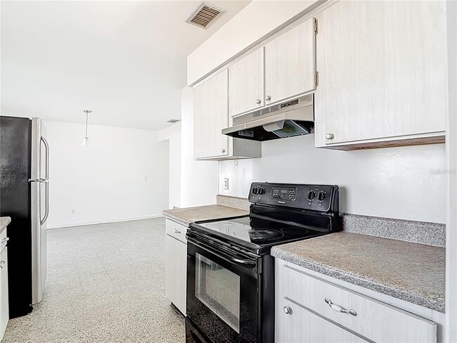 Building Photo - 7717 W Hiawatha St