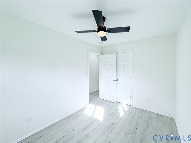 Building Photo - 2706 Selden St