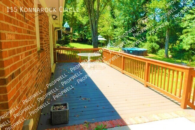 Building Photo - 115 Konnarock Cir