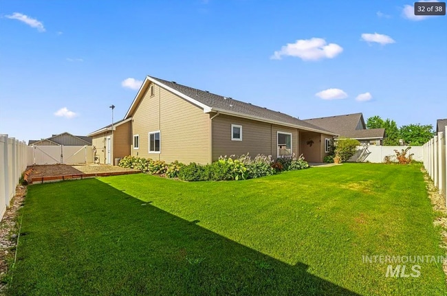 Building Photo - 337 Orchid Ave