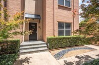 Building Photo - 4412 McKinney Ave