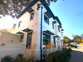 Building Photo - Luxury Home– Central Sebastopol – Close to everything – Best in Class