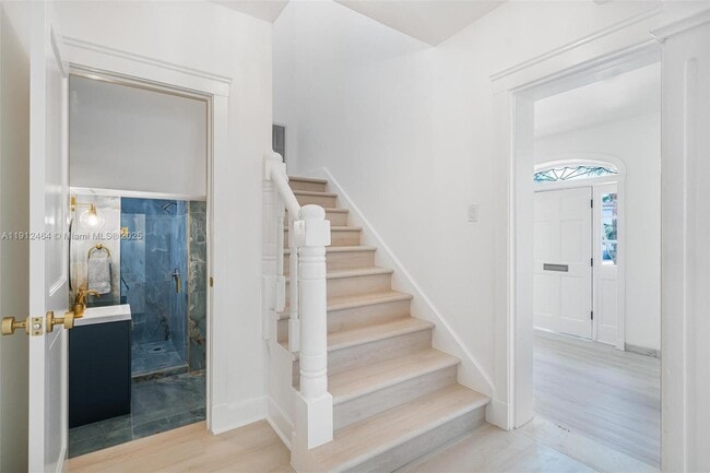 Building Photo - 1457 Certosa Ave