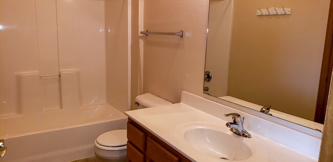 Building Photo - 2019 Barber Dr