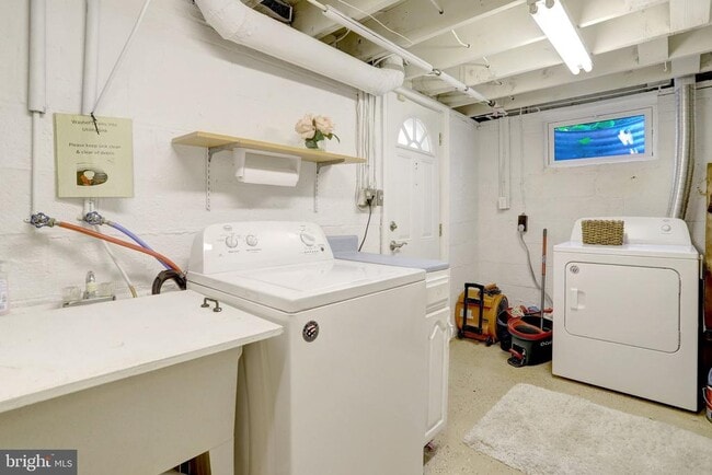 Building Photo - 3581 Stephies Ct