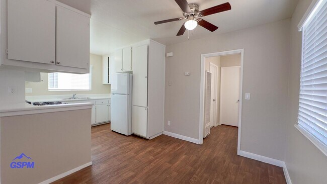 Interior Photo - Fairmount Ave Apartments