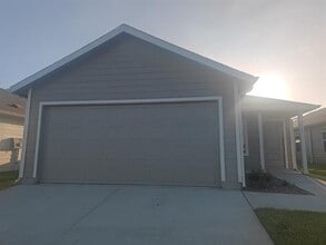 Building Photo - 3045 Tokara St