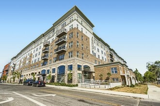 Building Photo - The Kingston