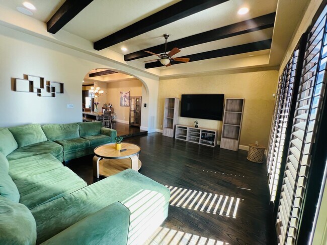 Building Photo - 4310 Floyd St