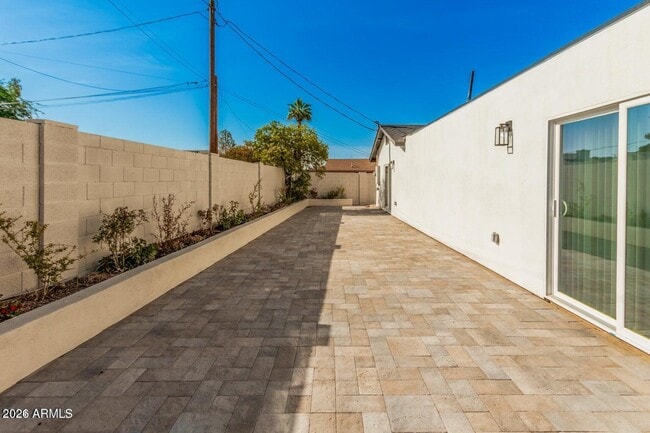 Building Photo - 2220 N 66th St