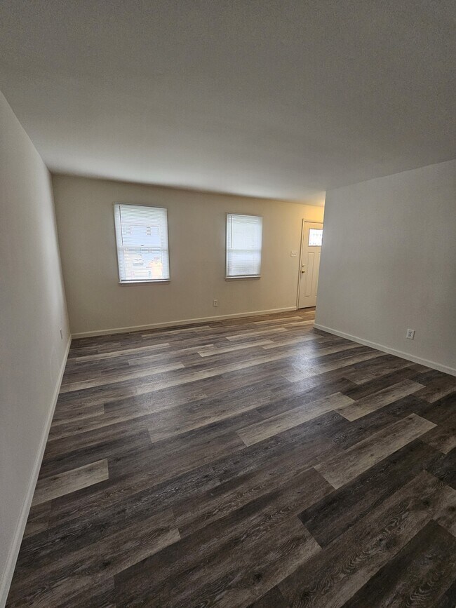 Building Photo - 20 Curlew Cir