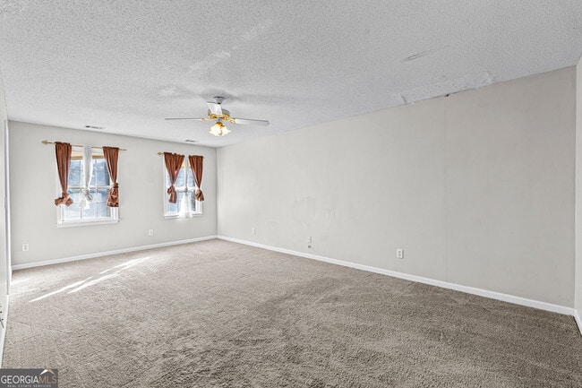 Building Photo - 255 Woodstream Dr