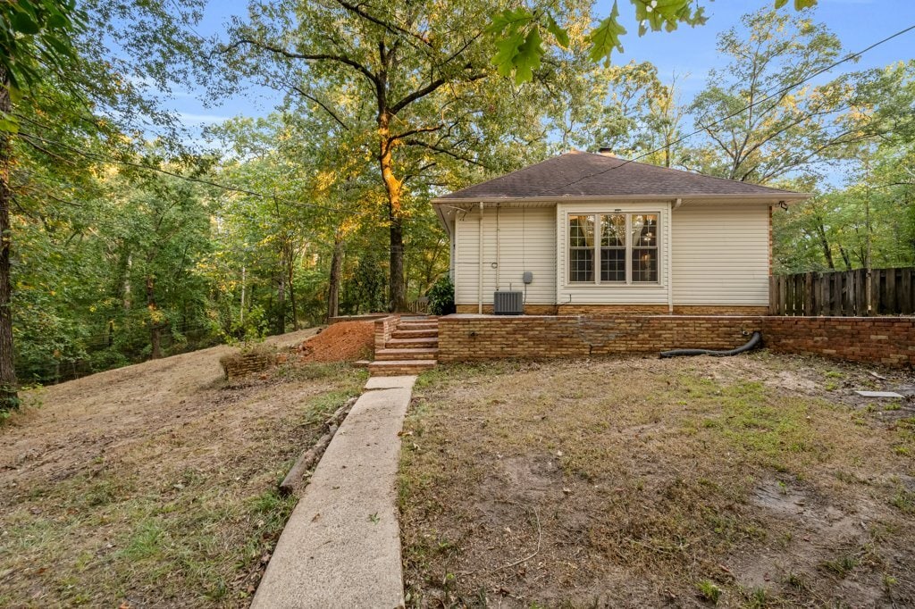 Building Photo - 105 Dogwood Blvd