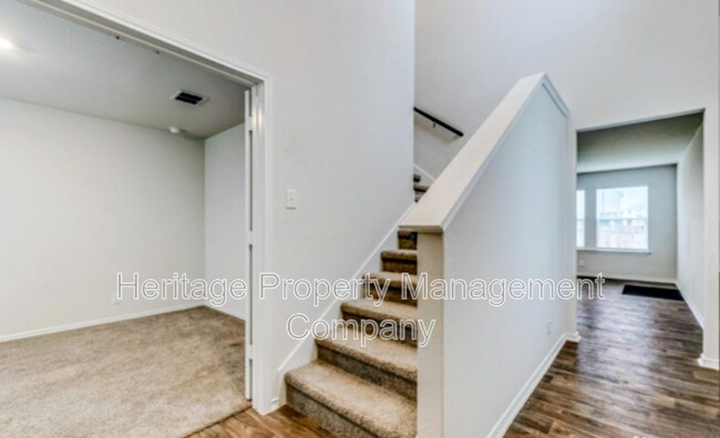 Building Photo - 9558 Ranch Lp