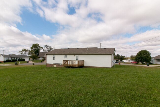 Building Photo - 110 Pepper Ct
