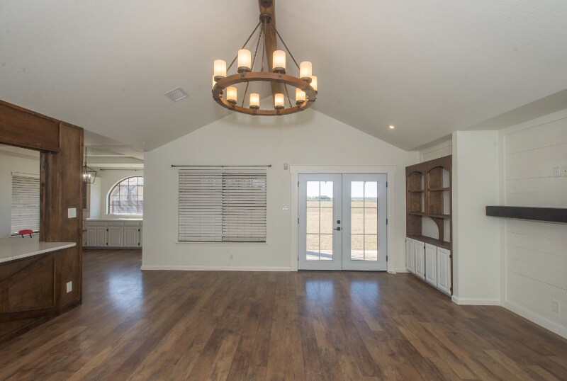 Building Photo - 430 CR 683