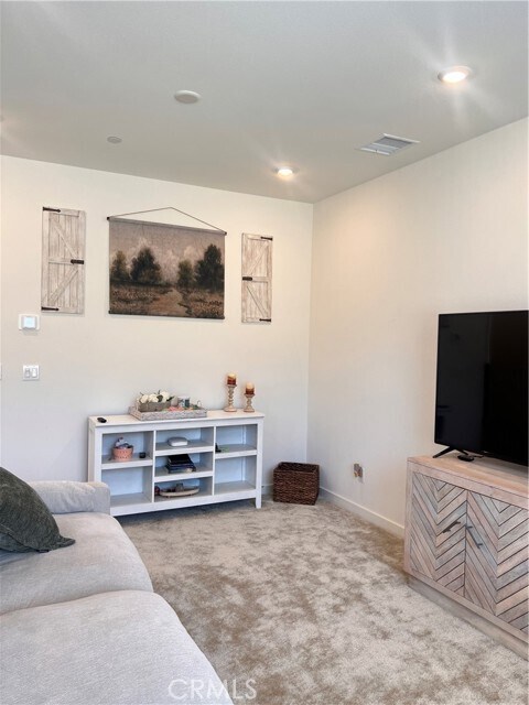 Building Photo - 16032 Sunny Ct