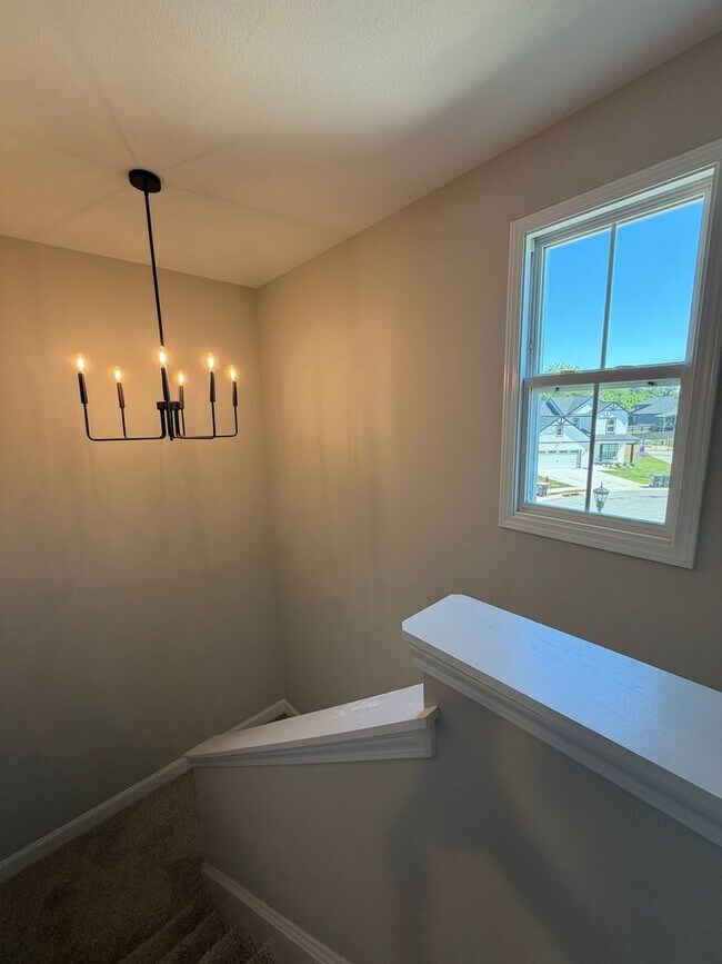 Building Photo - Exceptionally maintained, 3 bedroom home!