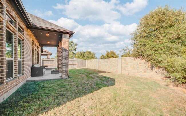 Building Photo - 29006 Crystal Rose Ln