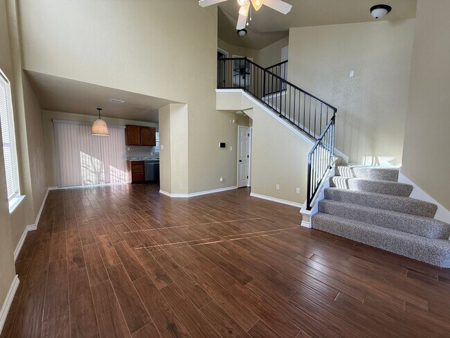 Building Photo - 1305 Fox Creek Dr