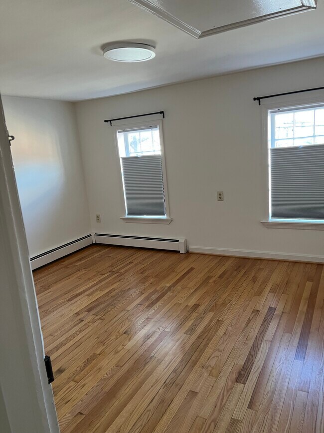 Building Photo - 366 W Patrick St