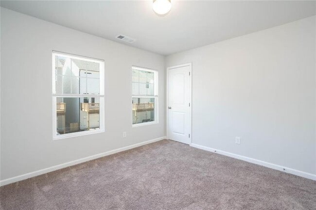 Building Photo - 625 Everett Ln