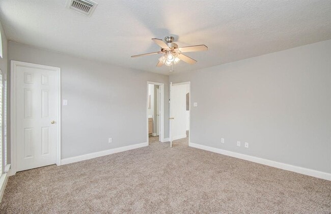 Building Photo - 2210 Waters Edge Ln