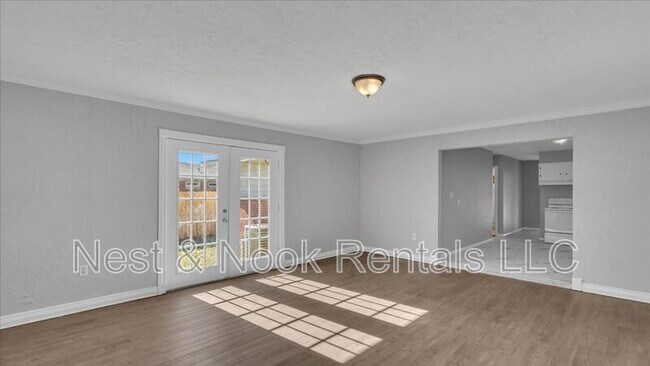 Building Photo - 2923 S Irvington Ave