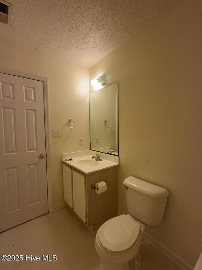 Building Photo - 1209 Timberlake Trail