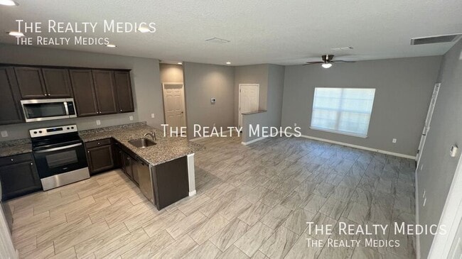 Building Photo - 1750 Loquat Ct NW