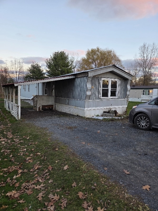 Building Photo - 8 Geer Rd