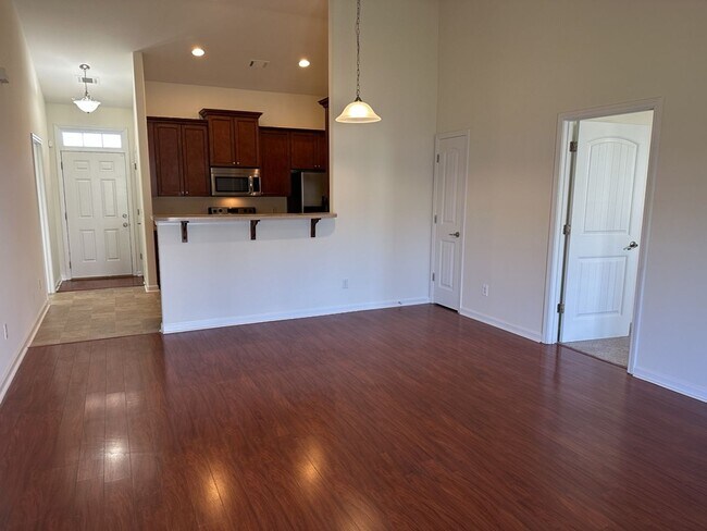 Building Photo - 20 Wesleyan Dr