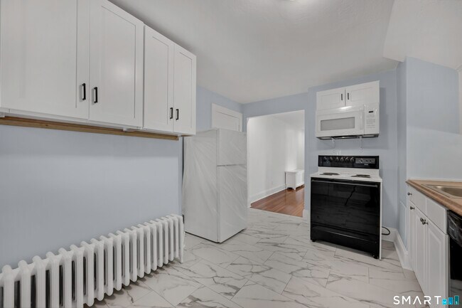 Building Photo - 78 Lancaster Rd
