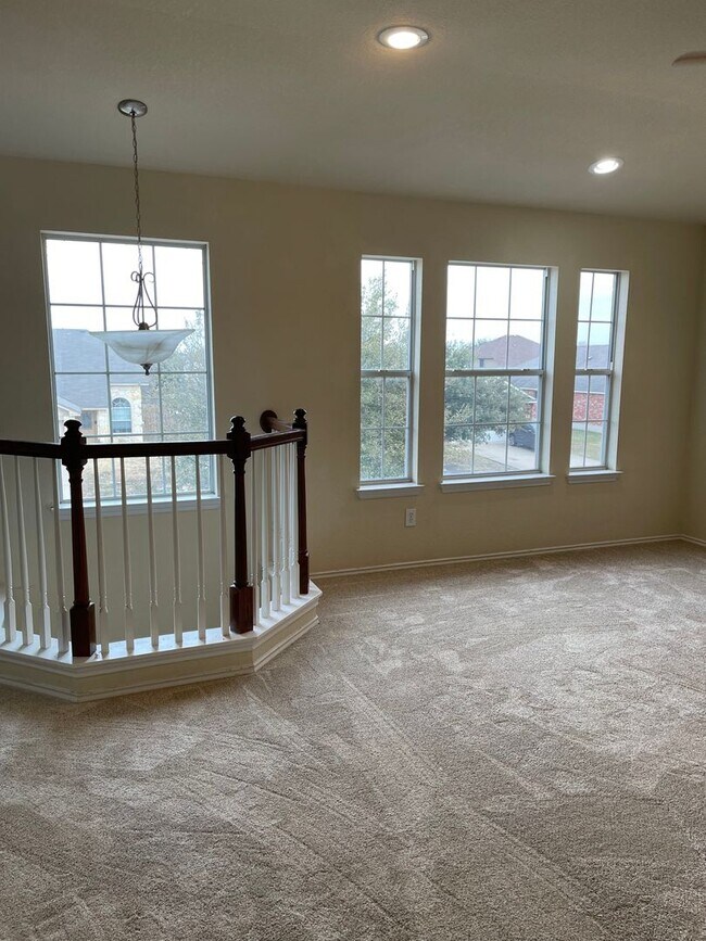 Building Photo - Applications Received! Bright & Spacious 3BR/2.5BA with Loft and Two-Car Garage in Sendero Springs