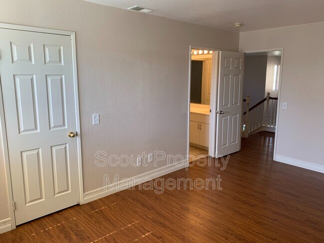 Building Photo - 29403 Via Espada