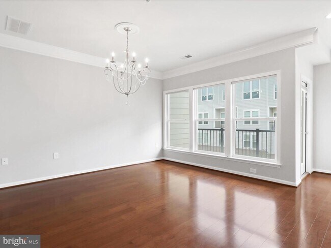 Building Photo - 3037 Rittenhouse Cir
