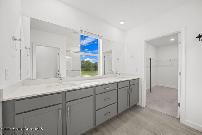 Building Photo - 640 Veridian Cir NW