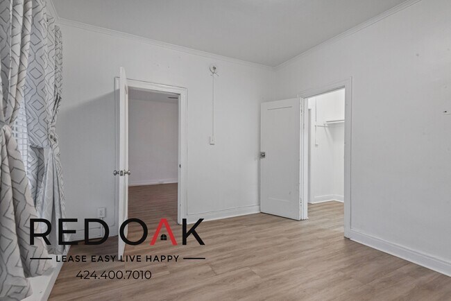Building Photo - 687 Shatto Pl