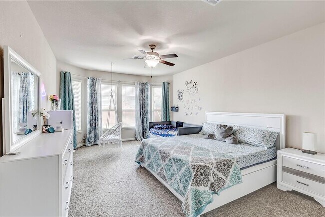 Building Photo - 3721 Royal Tern Ct