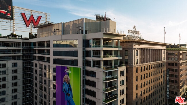 Building Photo - 6250 Hollywood Blvd