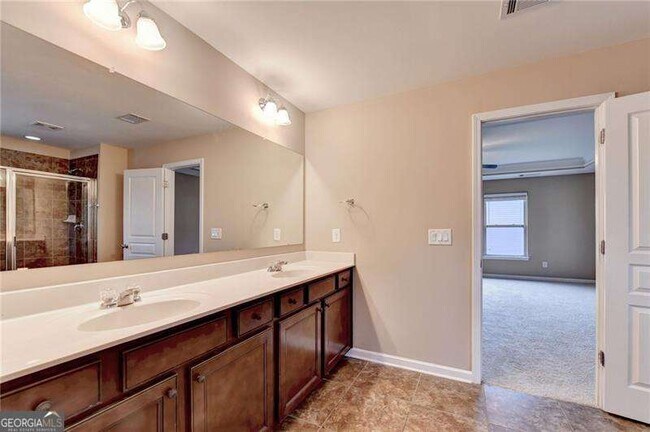 Building Photo - 4228 Woods Creek Ln