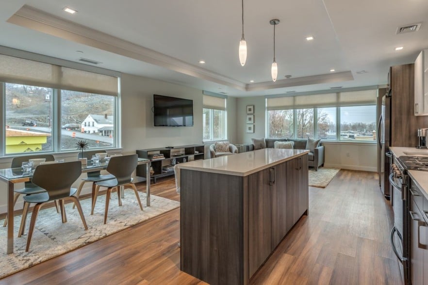 Essex Landing Apartments 1565 Broadway Saugus MA 01906 Apartment Finder