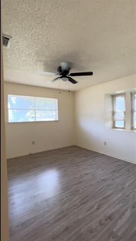 Building Photo - 901 Waterview Ln