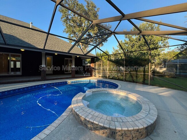 Building Photo - 2926 Greystone Dr