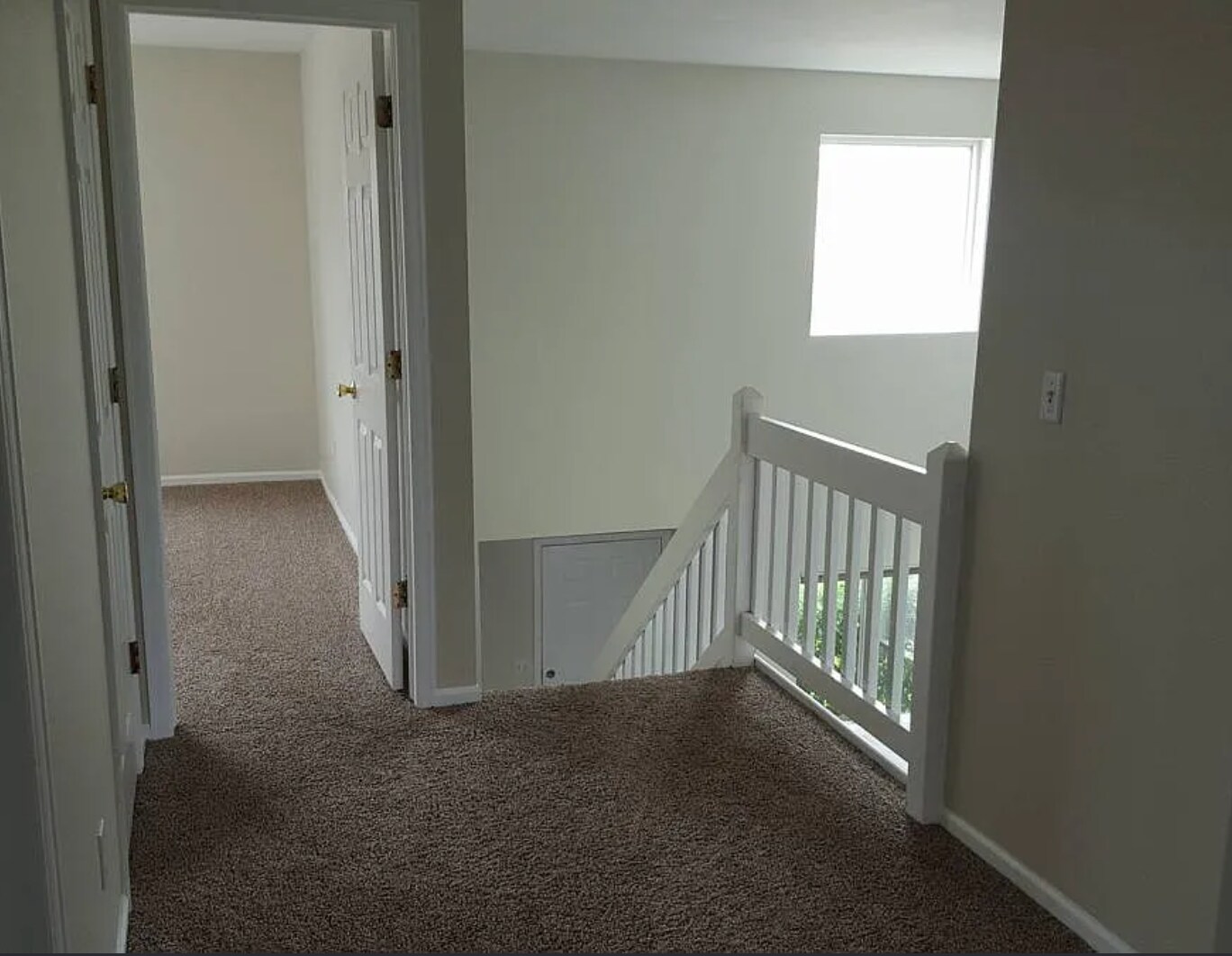 Building Photo - 806 Century Ln